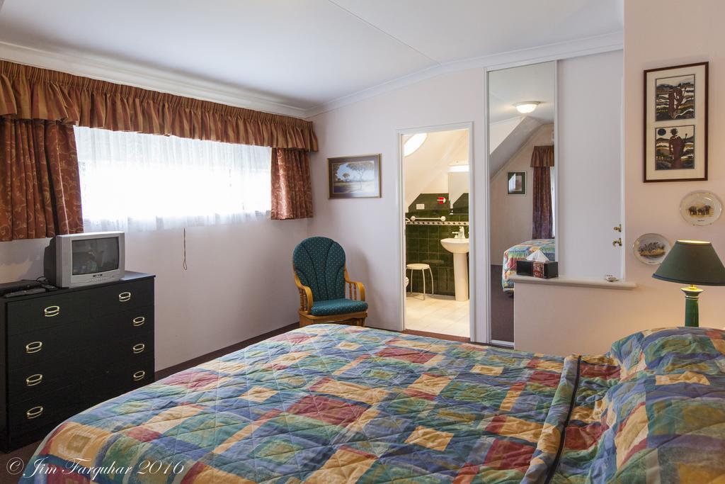 Aarn House B&B Airport Accommodation Perth Ngoại thất bức ảnh