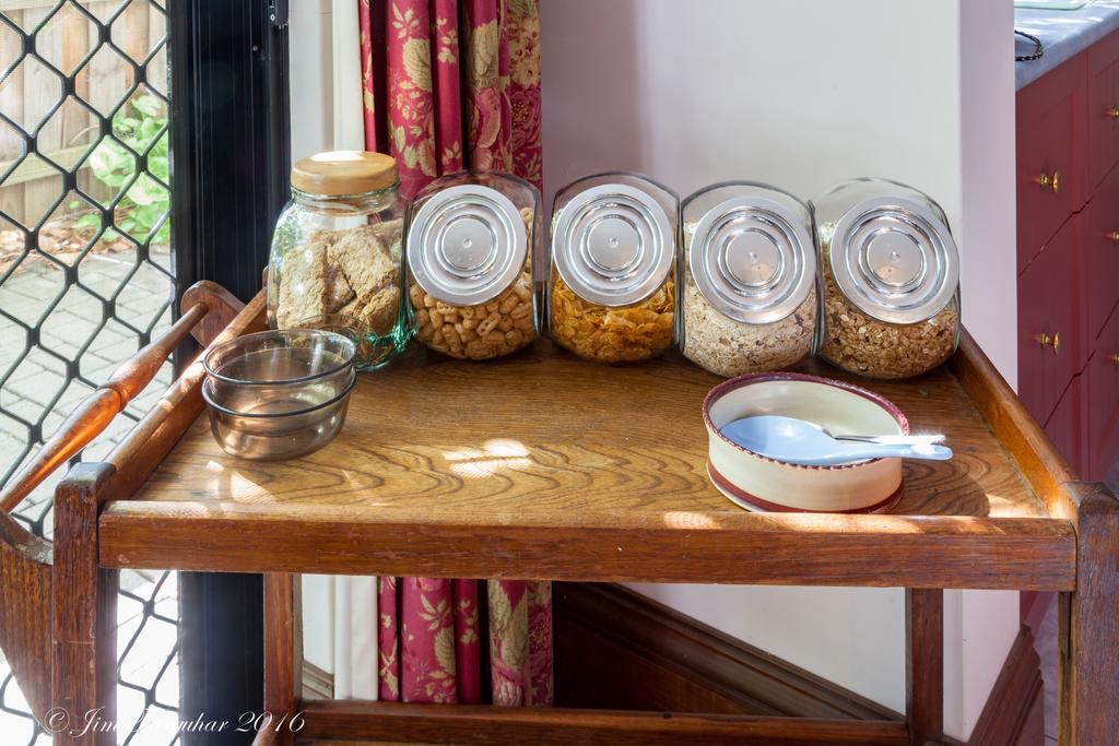 Aarn House B&B Airport Accommodation Perth Ngoại thất bức ảnh