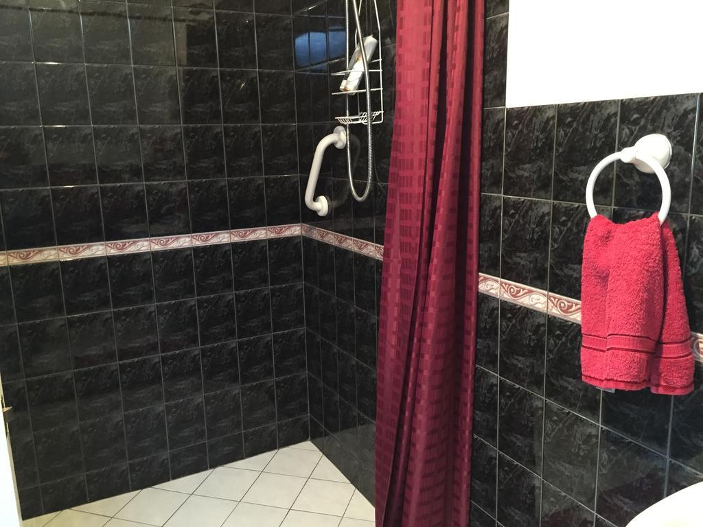 Aarn House B&B Airport Accommodation Perth Ngoại thất bức ảnh