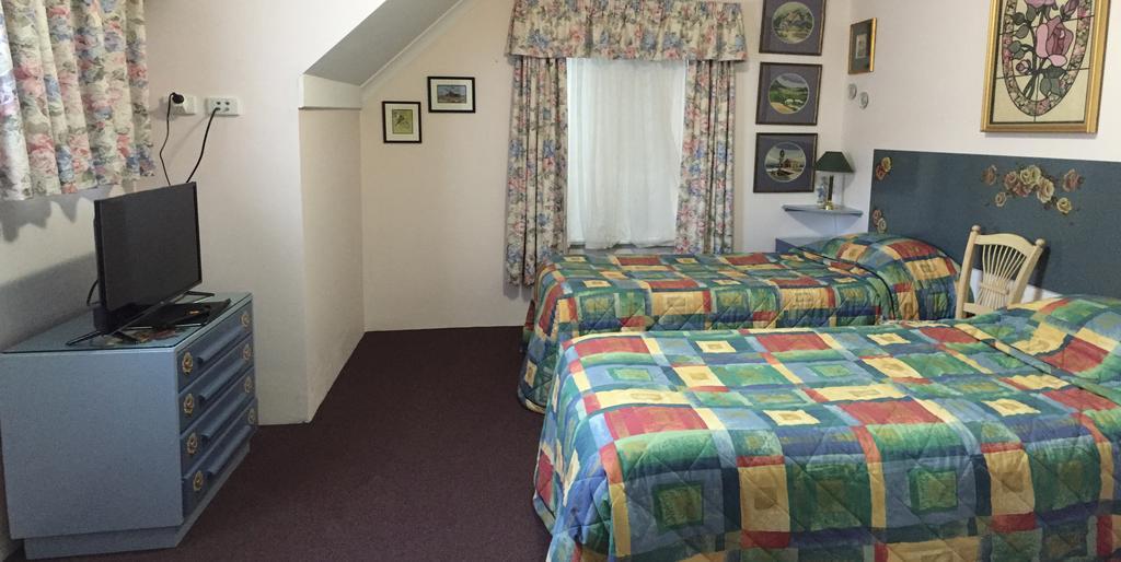 Aarn House B&B Airport Accommodation Perth Ngoại thất bức ảnh
